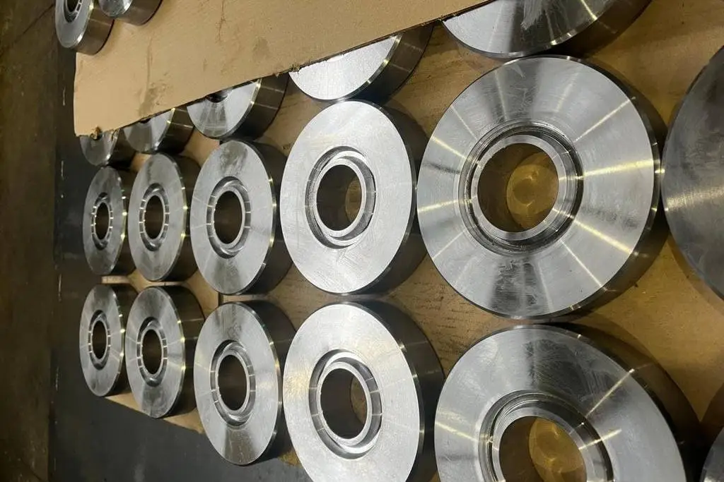 Заготовки фланцев под наплавку