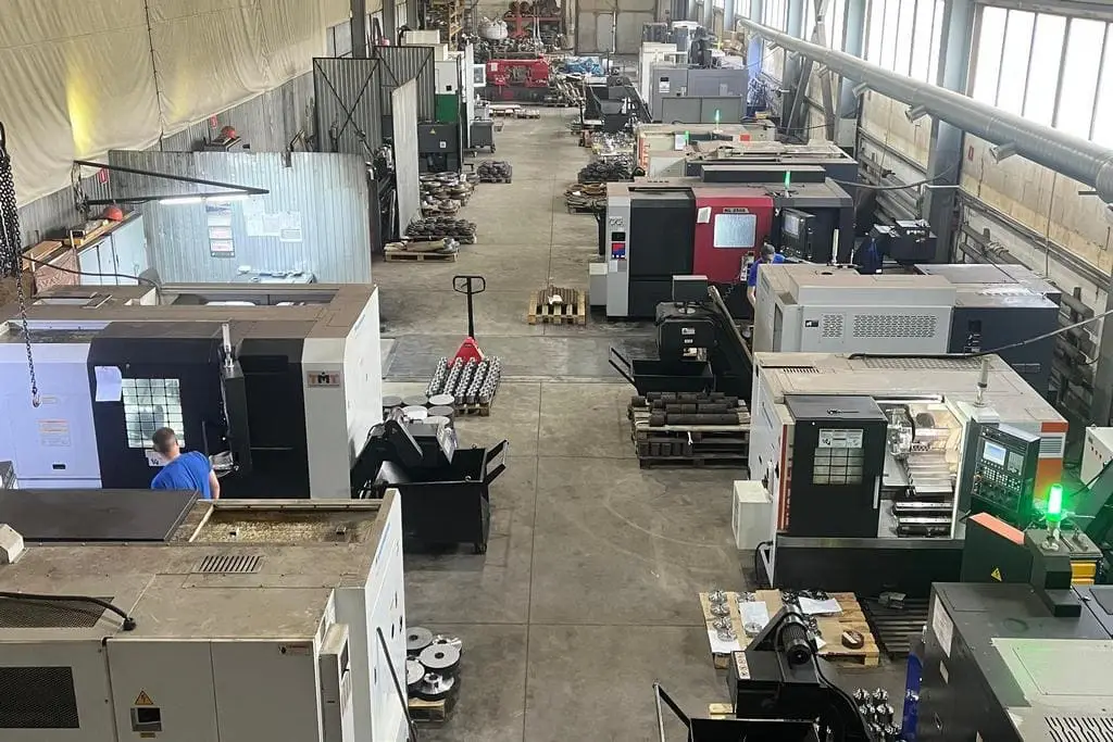 Общий вид на производственный участок - Нефтеспецдеталь